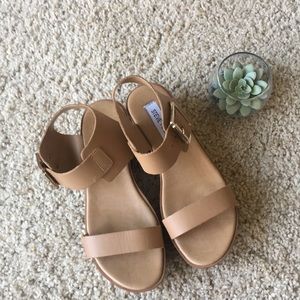🌞Steve Madden sandals🌞